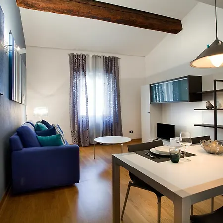 For Rent Blu Theater Apartment Verona
